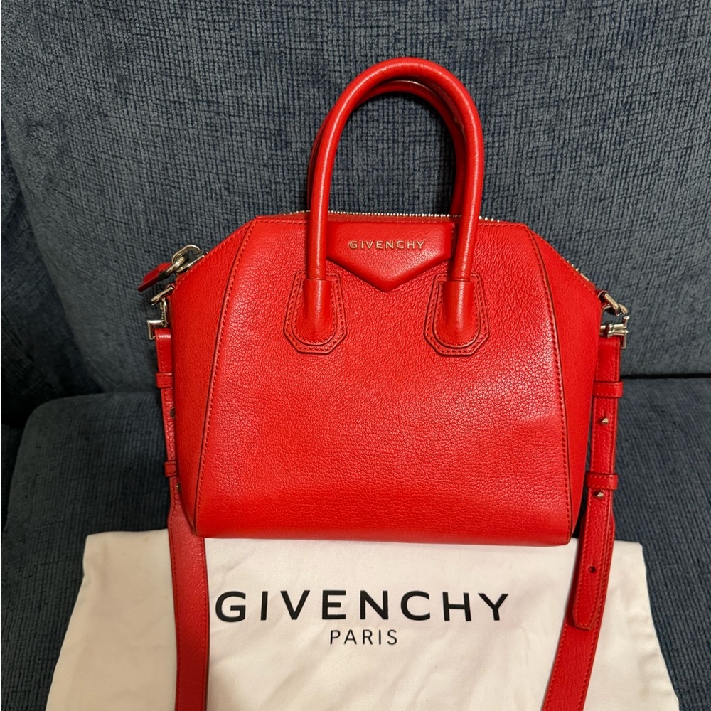 Givenchy Antigona Mini